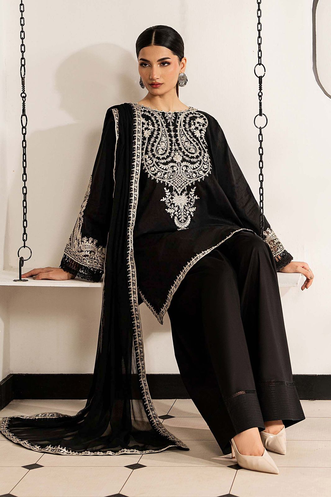 Elegant Black Embroidered Lawn Suit – Premium Pakistani Collection